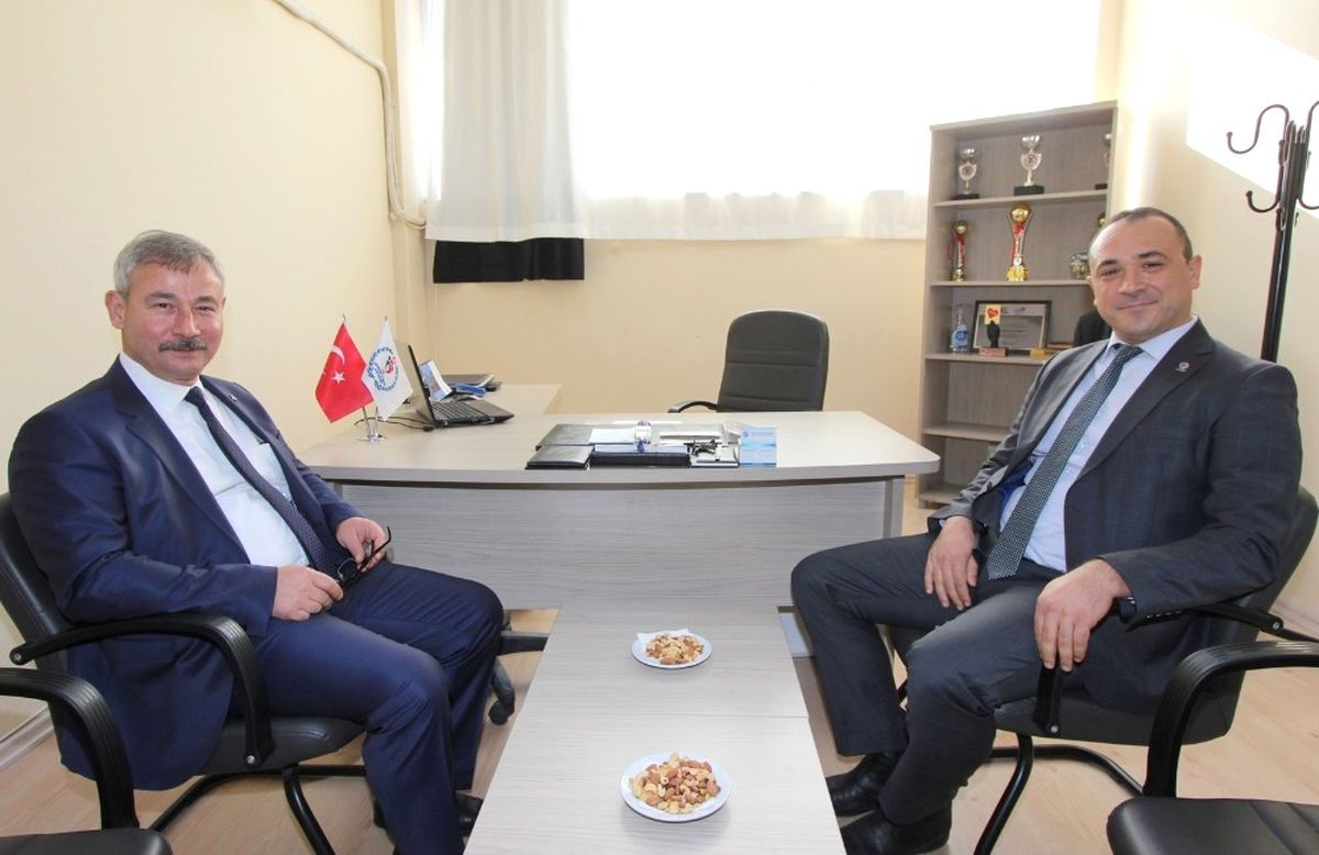 Saruhanlı\'da Gençlere ve Spora Yatırım Devam Edecek