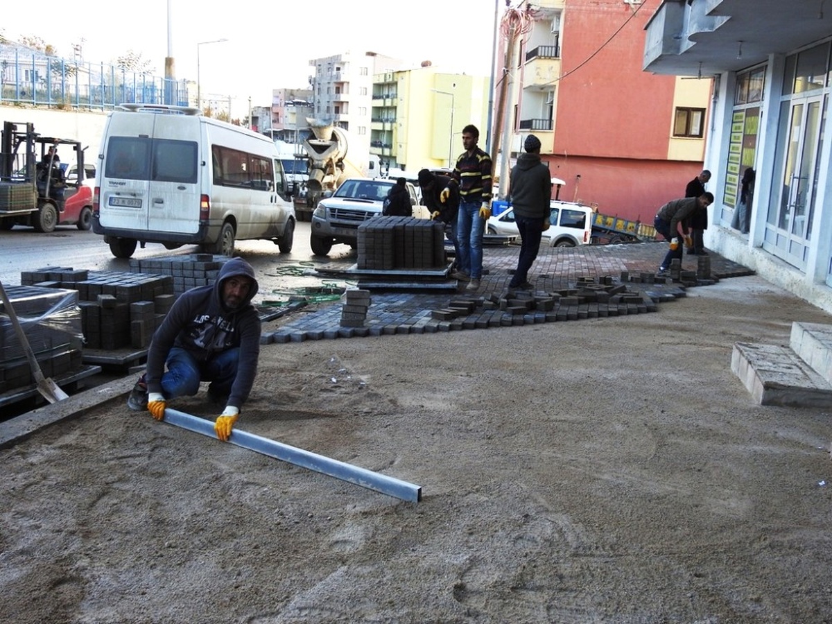 Şırnak\'ta Kaldırım Yapım Çalışmalarında Sona Gelindi