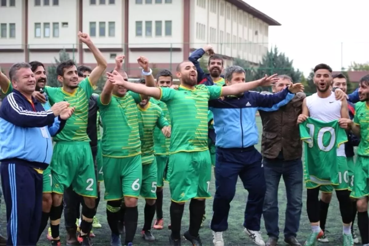 Turkcell Sağırlar Futbol Süper Ligi: Antalya İşitme Engelliler: 1- Adıyaman Belediyesi İşitme...