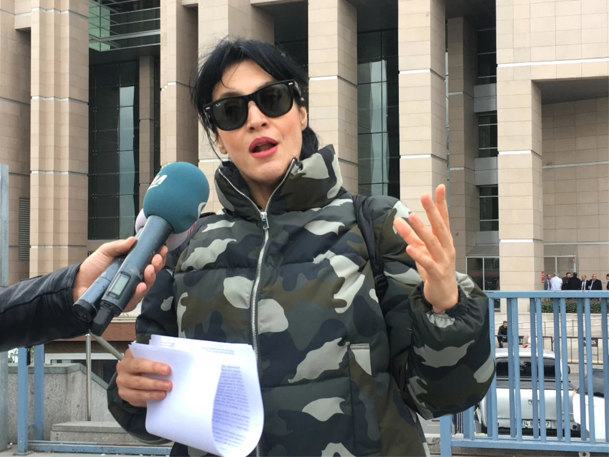 Ünlü Şarkıcıdan Nur Yerlitaş Hakkında Suç Duyurusu