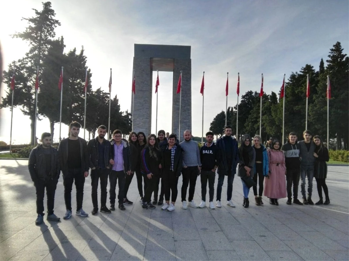 AK Parti Pazarlar İlçe Gençlik Kolları Başkanlığı\'ndan Çanakkale Gezisi