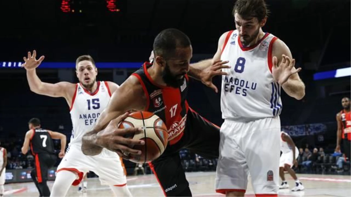 Anadolu Efes, Muratbey Uşak\'a Şans Tanımadı