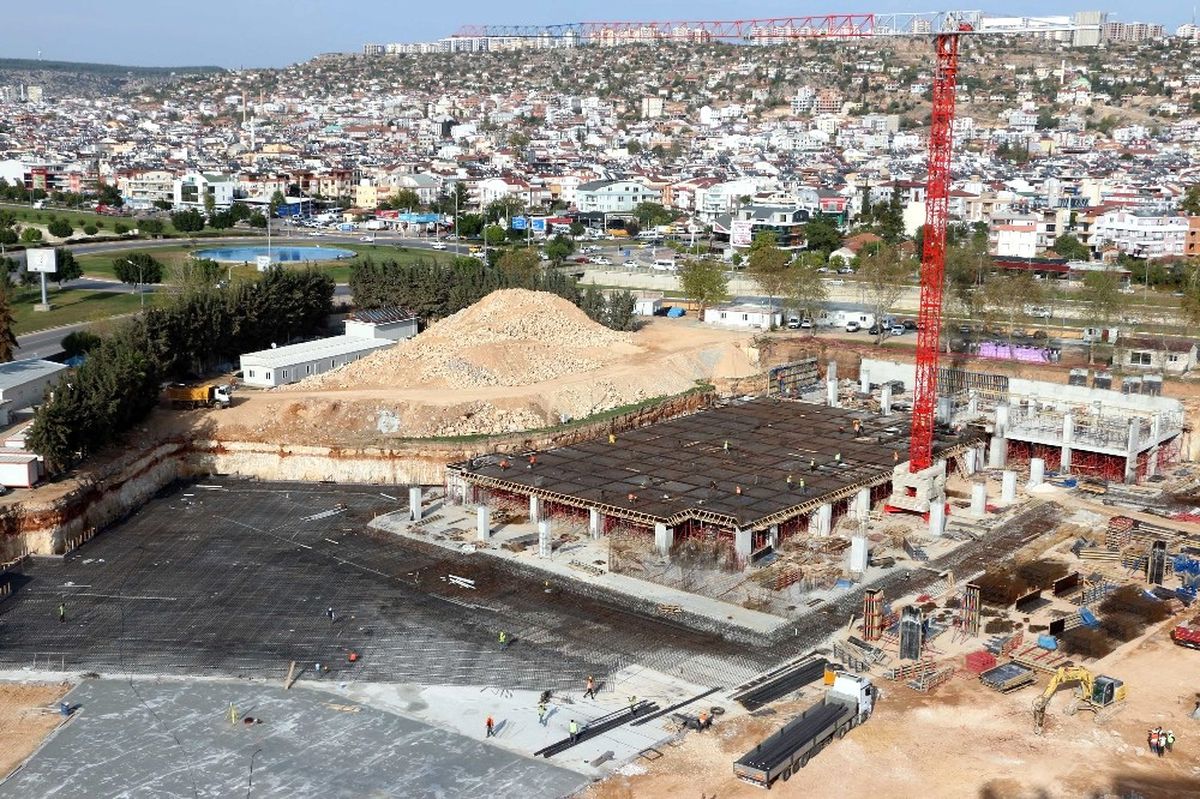 Antalya\'nın En Büyük Camisinde Çalışmalar Devam Ediyor