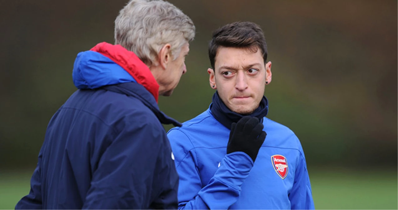 Arsenal Menajeri Wenger: Mesut Özil ve Alexis Sanchez Takımda Kalacak