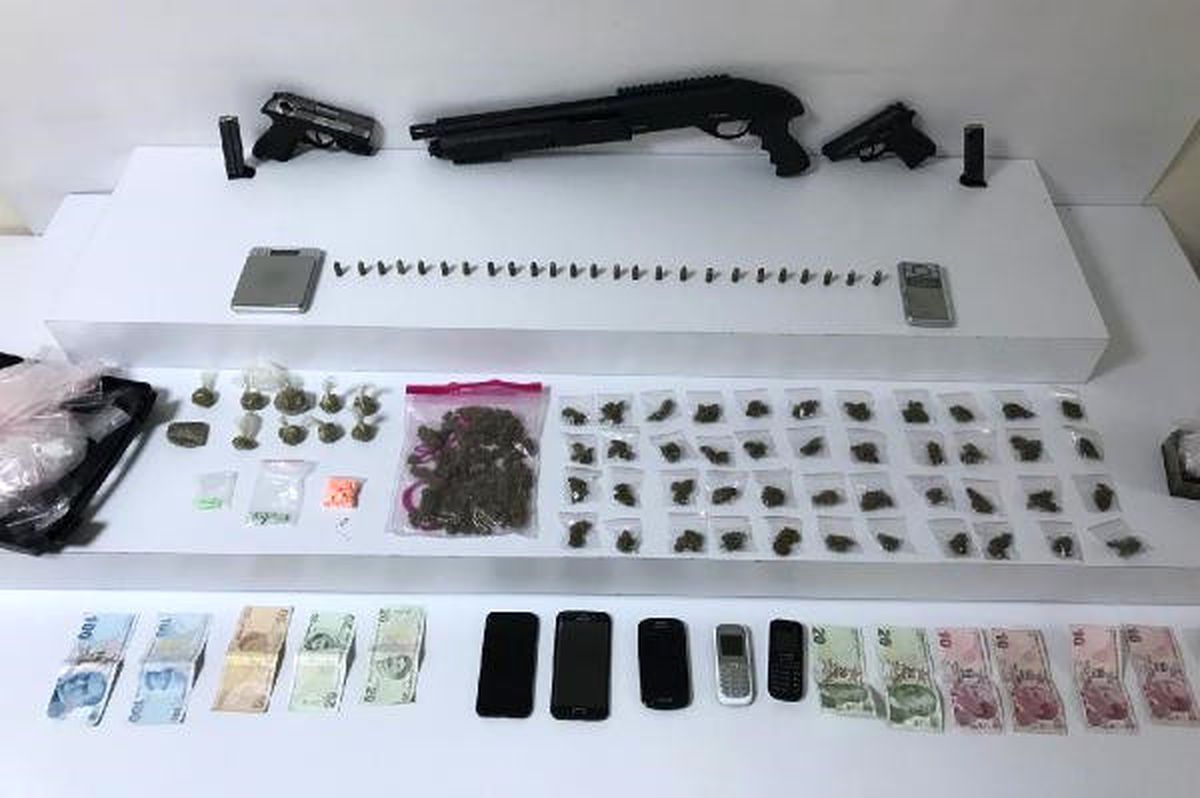 Avcılar\'da Uyuşturucu Operasyonu...