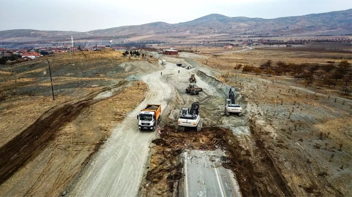 Başkan Çakır Yol Çalışmalarını Yerinde İnceledi