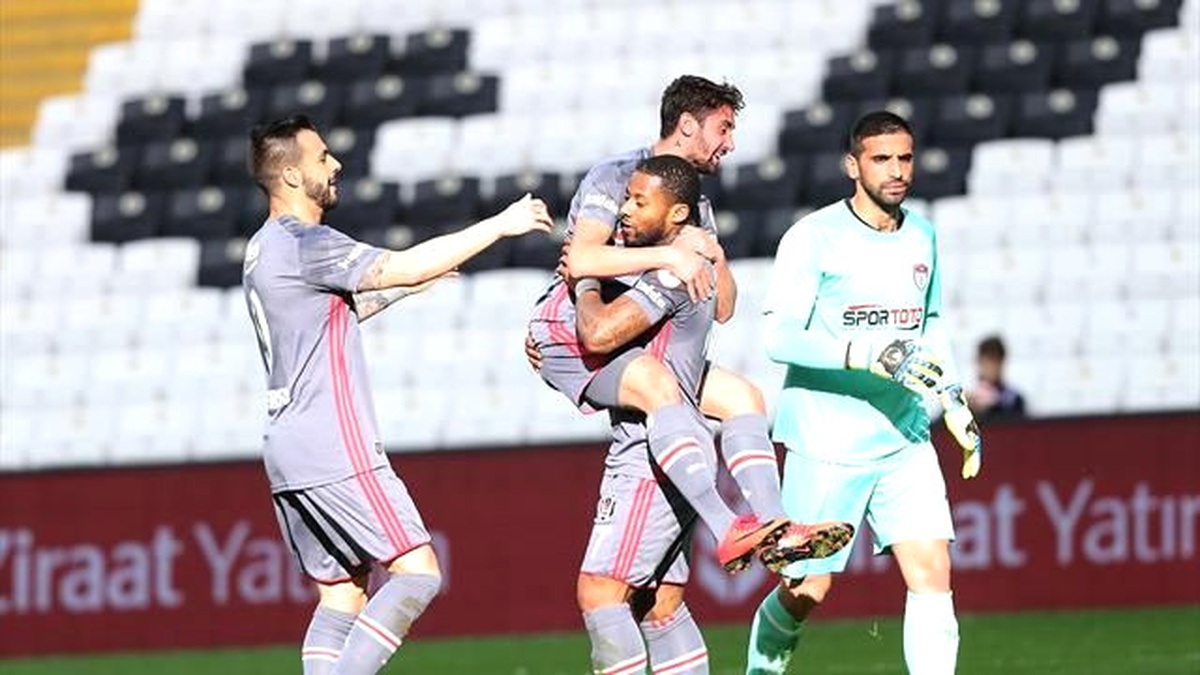 Beşiktaş Yeni Transferleri Manisaspor\'a Patladı