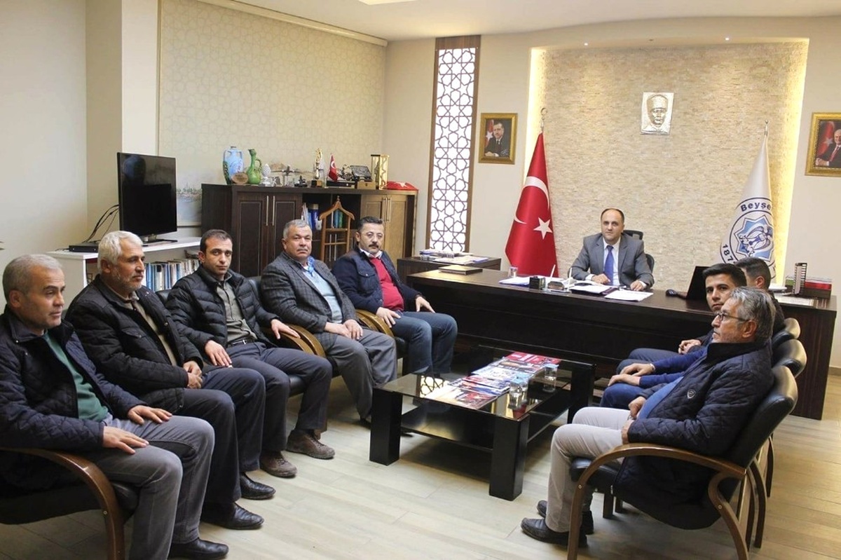 Beyşehir\'de Mahallelerin Sorunları Muhtar Toplantılarıyla Çözüme Kavuşacak