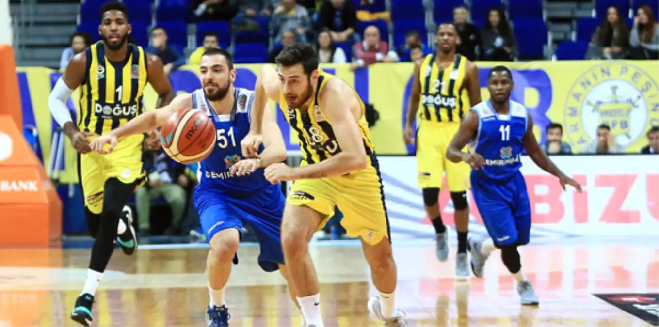 Fenerbahçe Doğuş - Demir İnşaat Büyükçekmece: 82-59