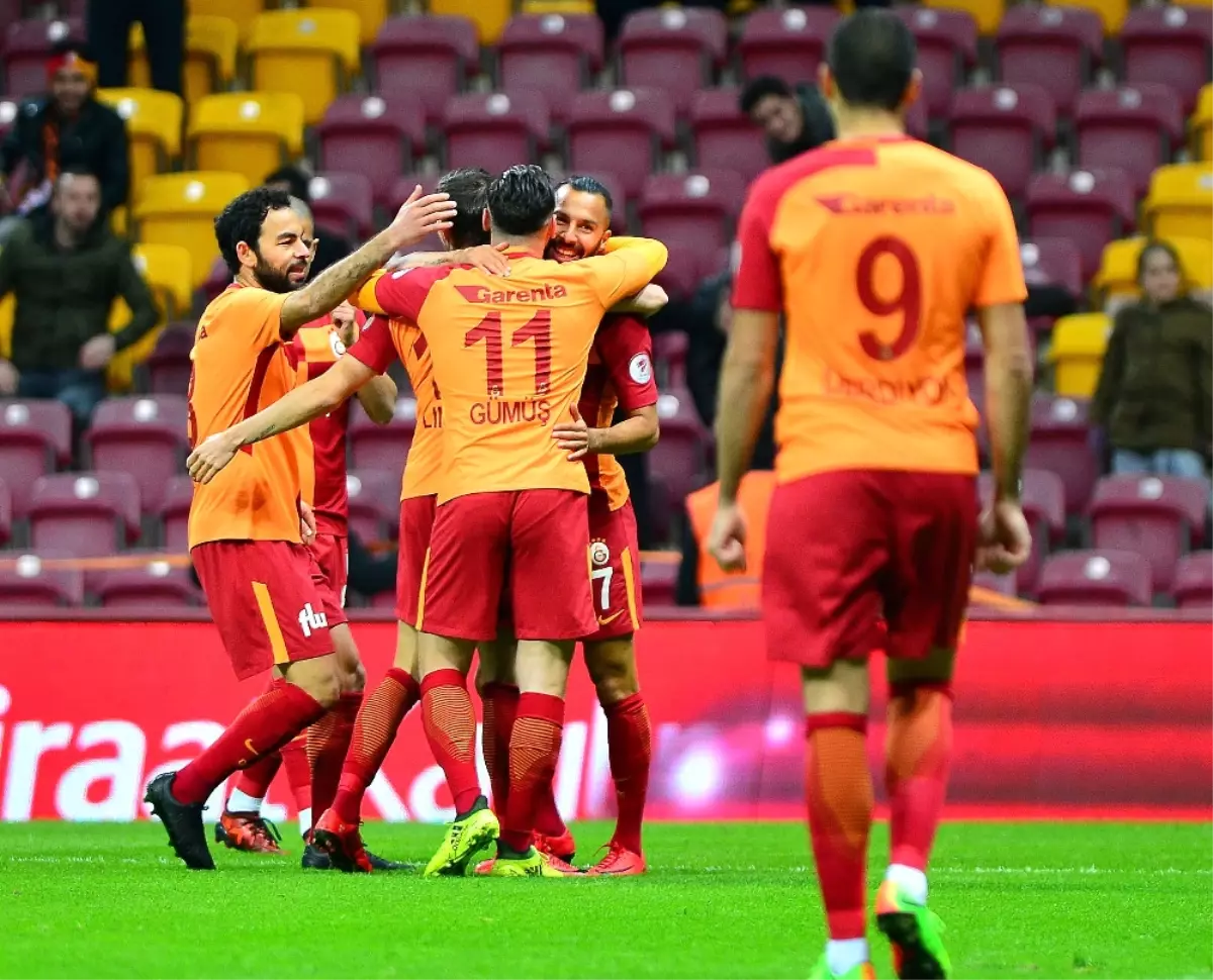 Galatasaray\'dan Farklı Galibiyet