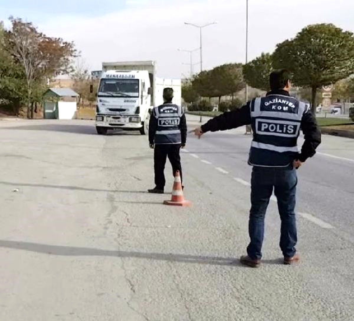 Gaziantep\'te 61 Bin Kaçak Sigaraya 2 Gözaltı