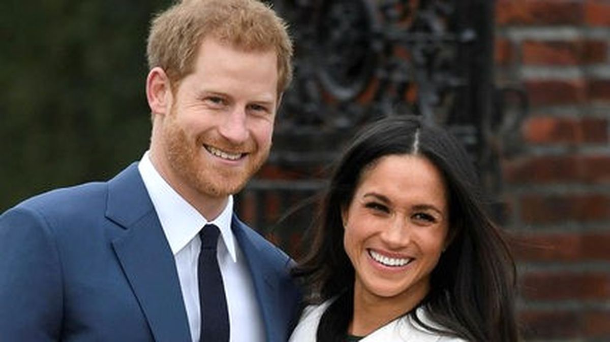 İngiltere Prensi Harry Nişanlandı
