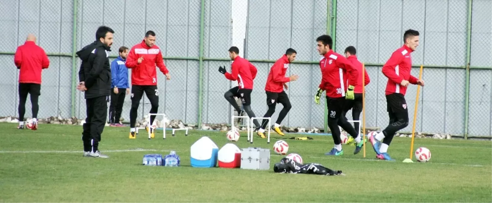 Karafırtınalar: "Gol Yemeden Bu İşi Bitirmek İstiyoruz"