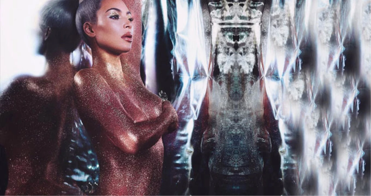 Kim Kardashian, Çırılçıplak Vücudunu Simlerle Kapladı