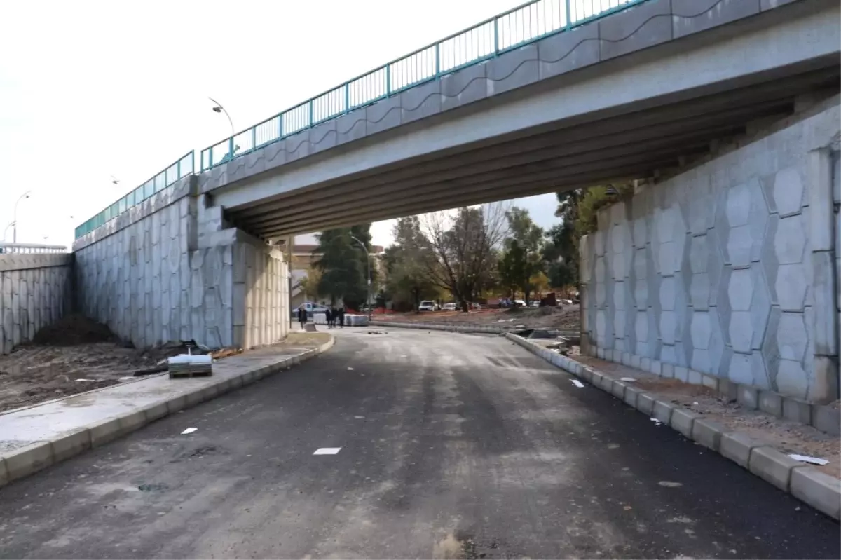 Manisa Trafiğini Rahatlatacak Kavşakta Sona Gelindi