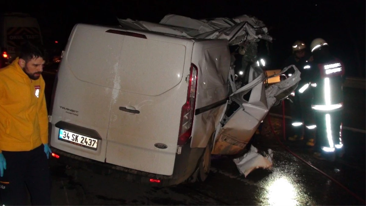 Kartal Tem Bağlantı Yolunda Trafik Kazası: 1 Ölü, 1 Yaralı