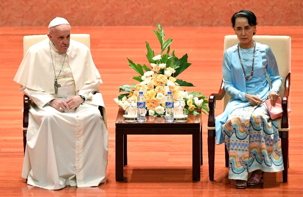 Papa, Arakanlı Müslümanlara Yapılan Baskılara Değinemedi