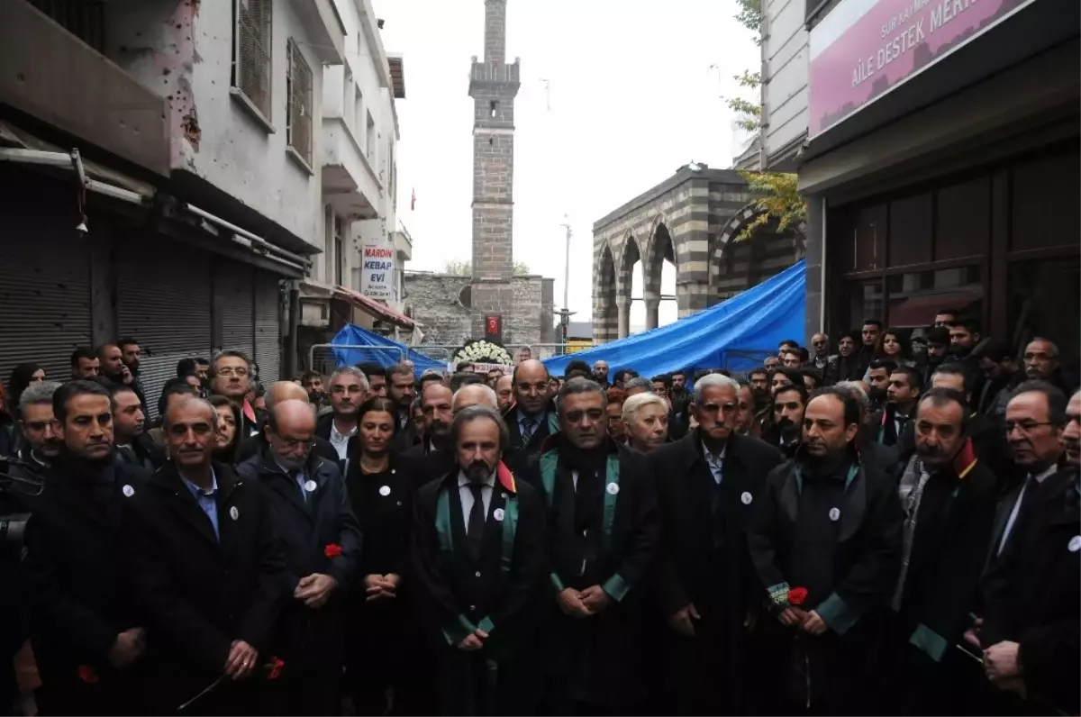 Tahir Elçi, Ölümünün İkinci Yılında Vurulduğu Yerde Anıldı