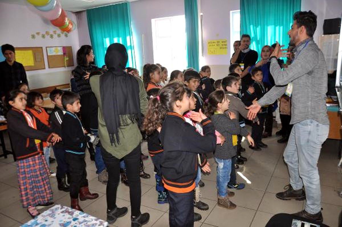 Tegv Bitlis\'te Çocuklara Haklarını Anlattı