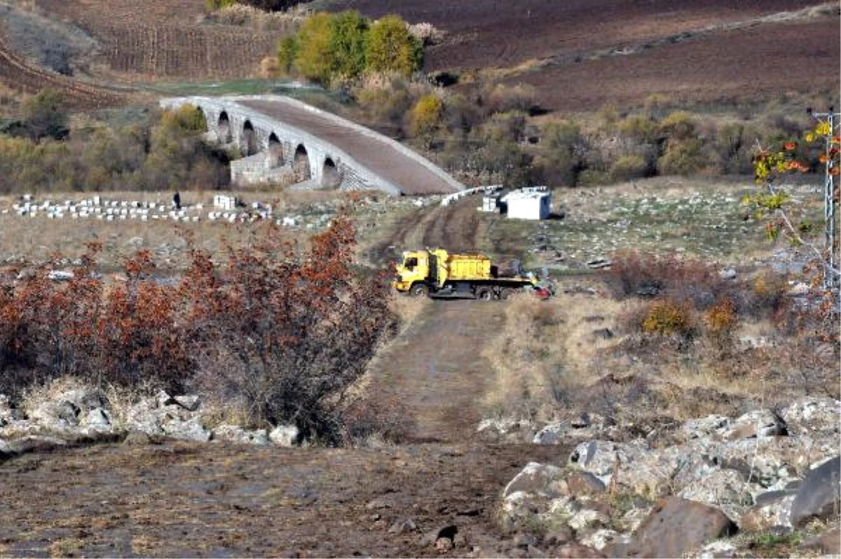 Tescilli Ancak Pek Bilinmeyen 2 Bin Yıllık Roma Yolu ve Köprüsü Harap