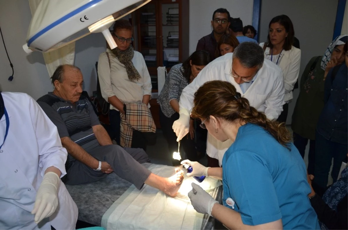 Türkiye\'nin En Büyük "Yara Bakım Kliniği"Nde Geniş Kapsamlı Yara Bakım Kursu
