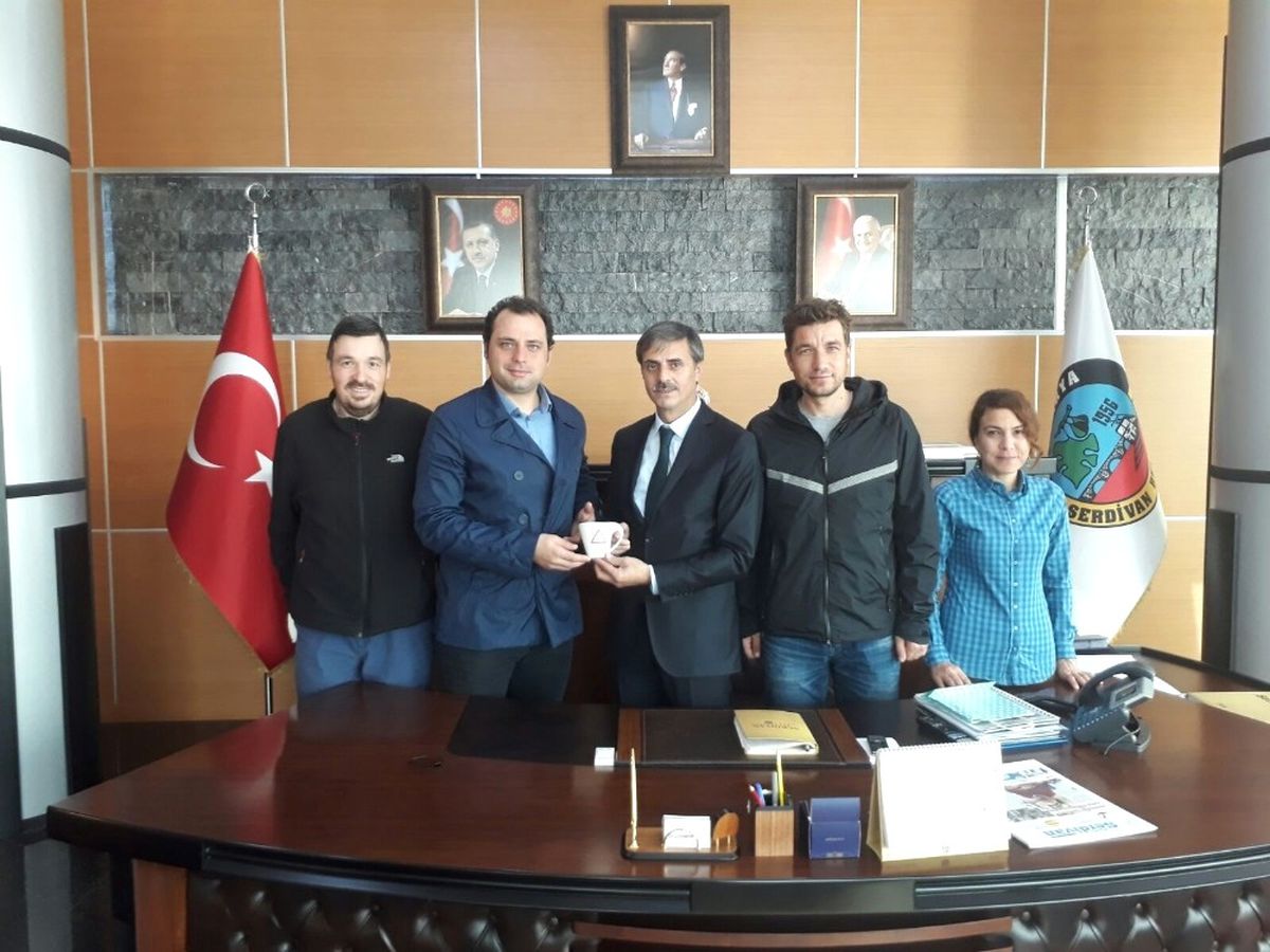Bisikletli Gezginlerden Başkan Alemdar\'a Ziyaret