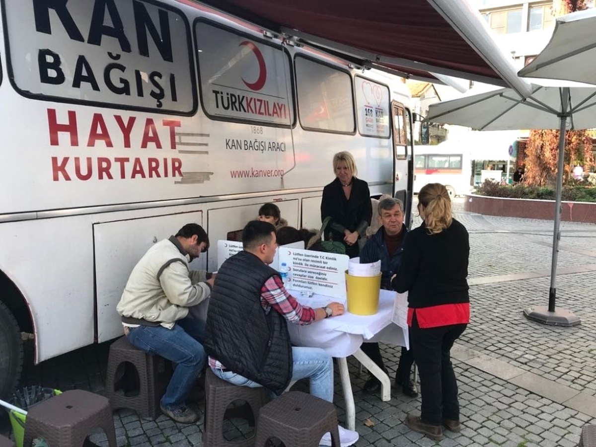 Edremit Halk Eğitim\'den Kan ve Organ Bağışı Kampanyası