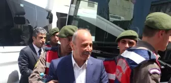 Eski Bürokratlar Hakim Karşısında