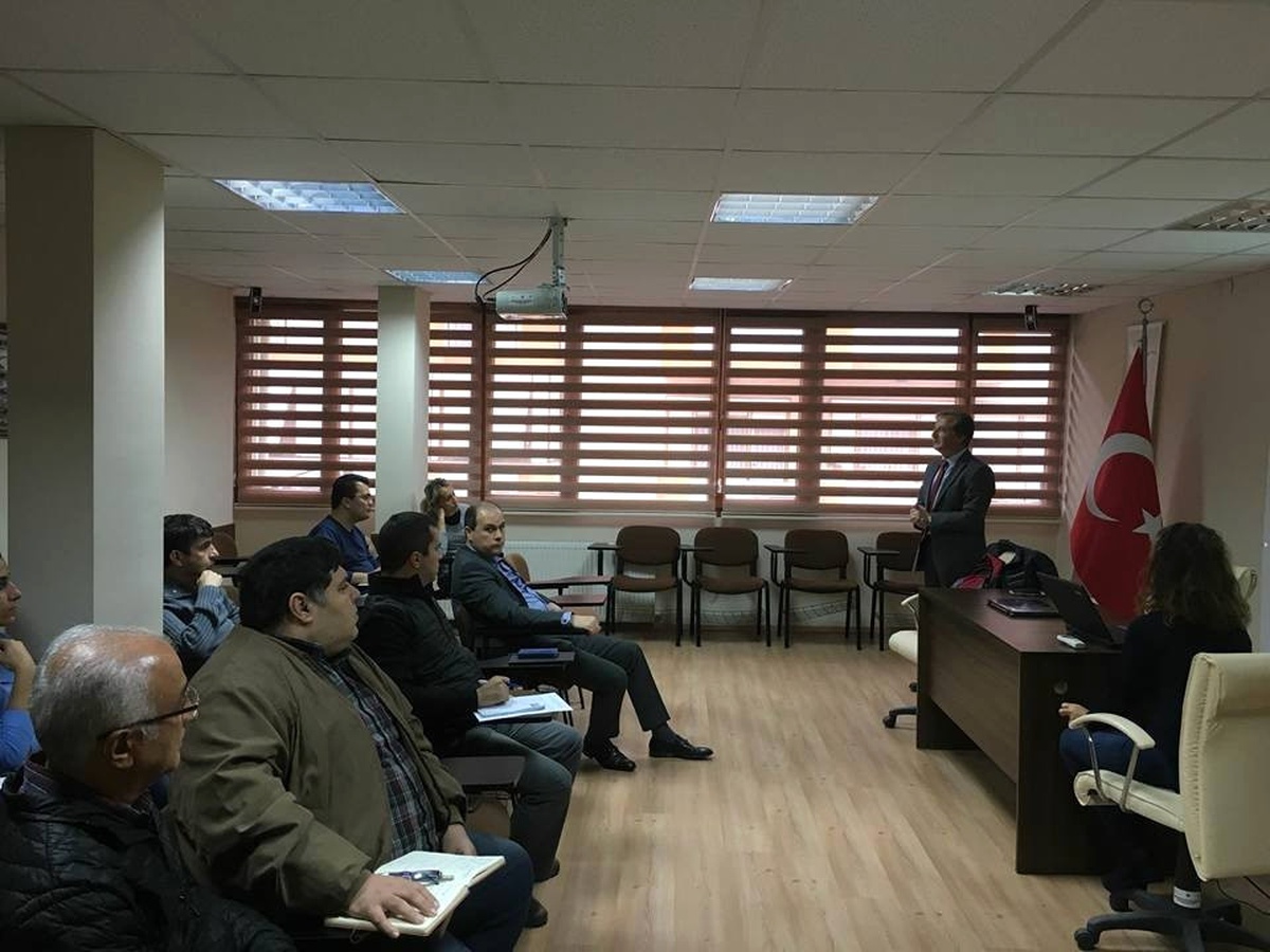 Menemenli Çiftçiler İçin "Erken Uyarı" Sistemi Kuruldu