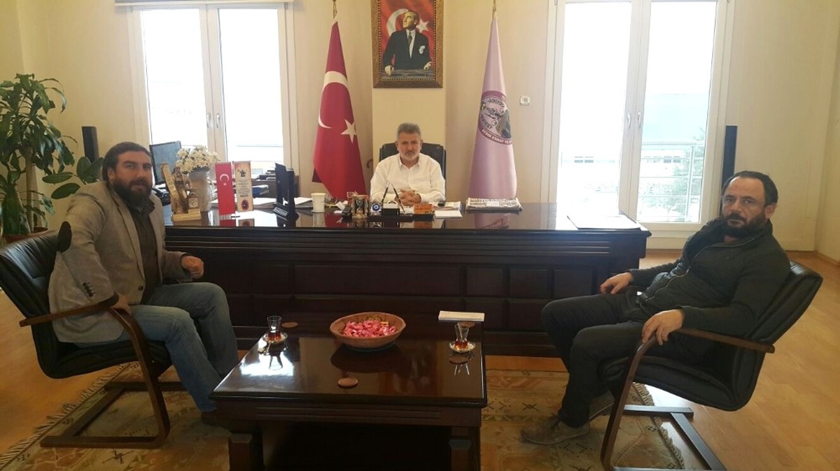 Yeni Esnaf Spor Kulübü\'ndan Başkan Çetindoğan\'a Ziyaret