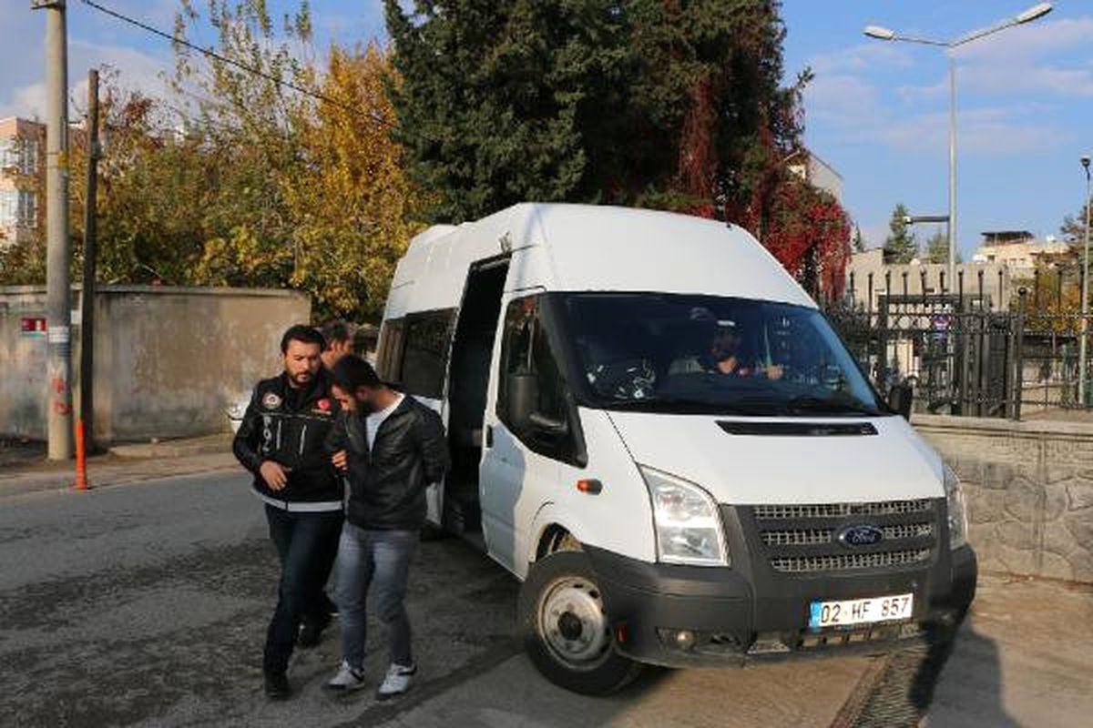 Adıyaman\'da 9 Uyuşturucu Şüphelisi Adliyede