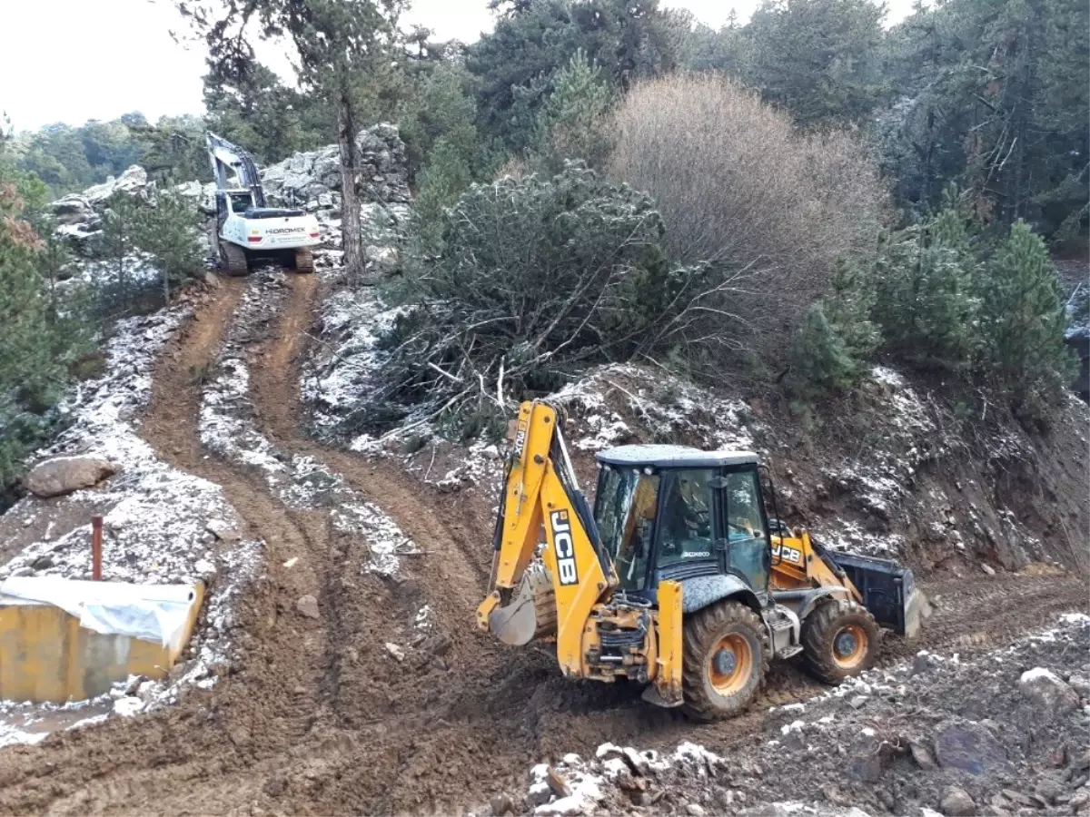 Aski\'ye Dağ Taş, Kar Kış Engel Değil