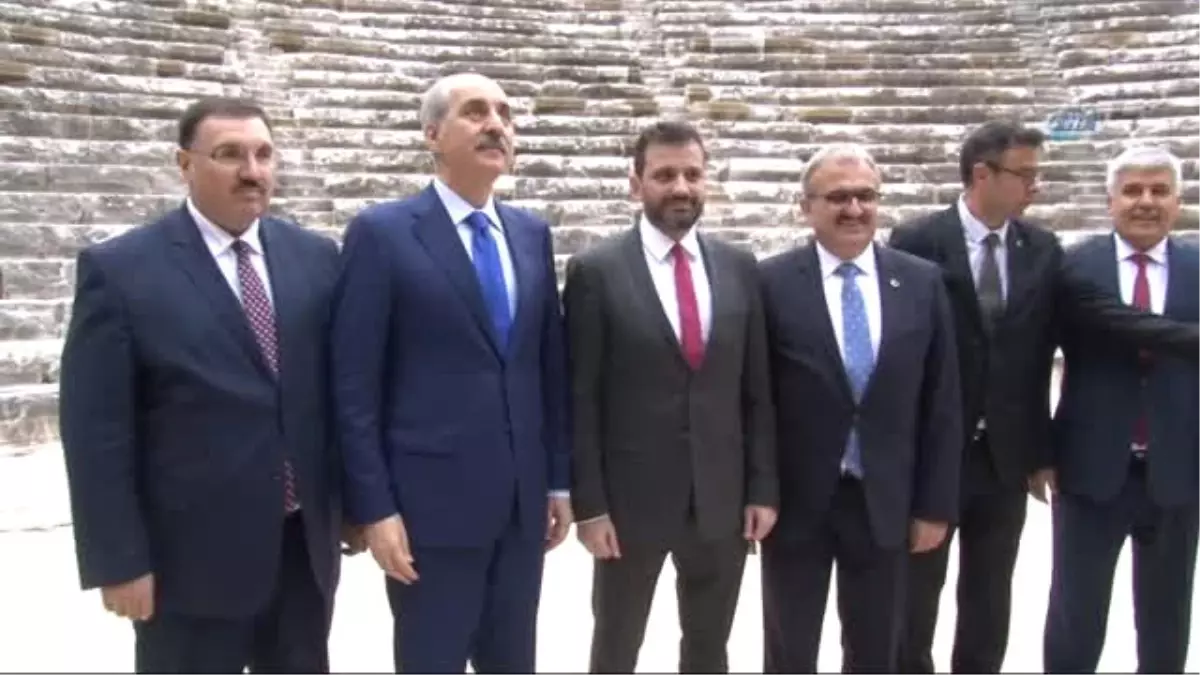 Bakan Kurtulmuş, Aspendos Tiyatrosu ve Side Antik Kentini İnceledi