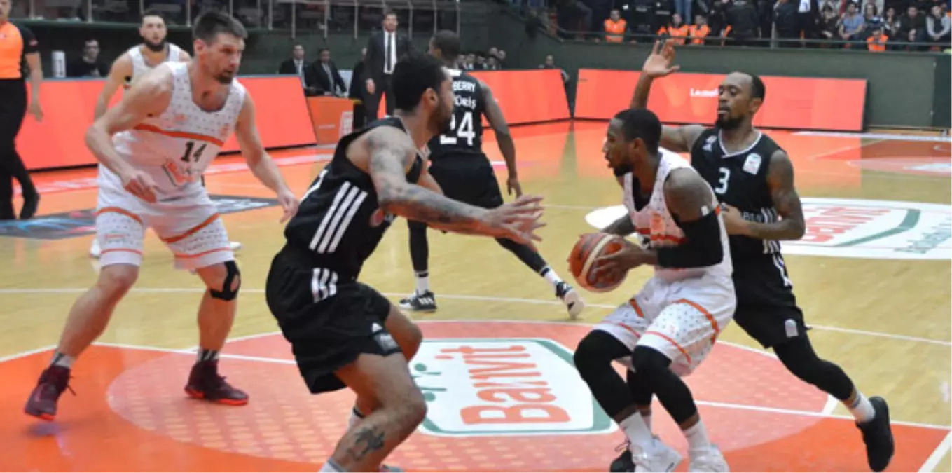 Banvit-Beşiktaş Sompo Japan: 83-87