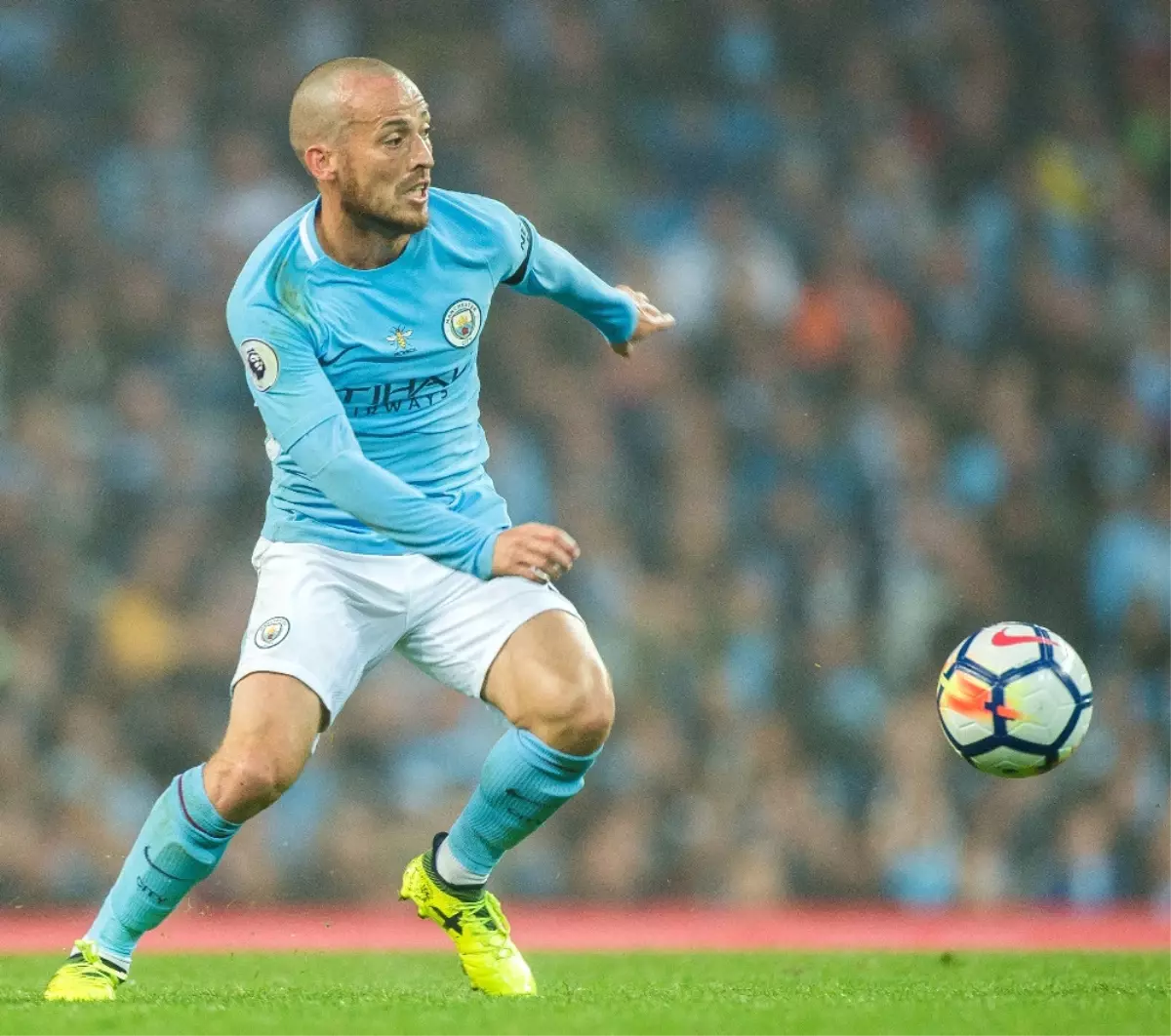 David Silva, City ile Sözleşme İmzaladı