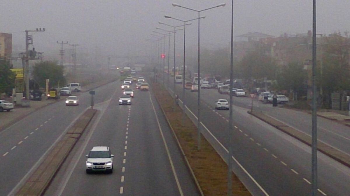 Diyarbakır\'da Sis Etkili Oldu