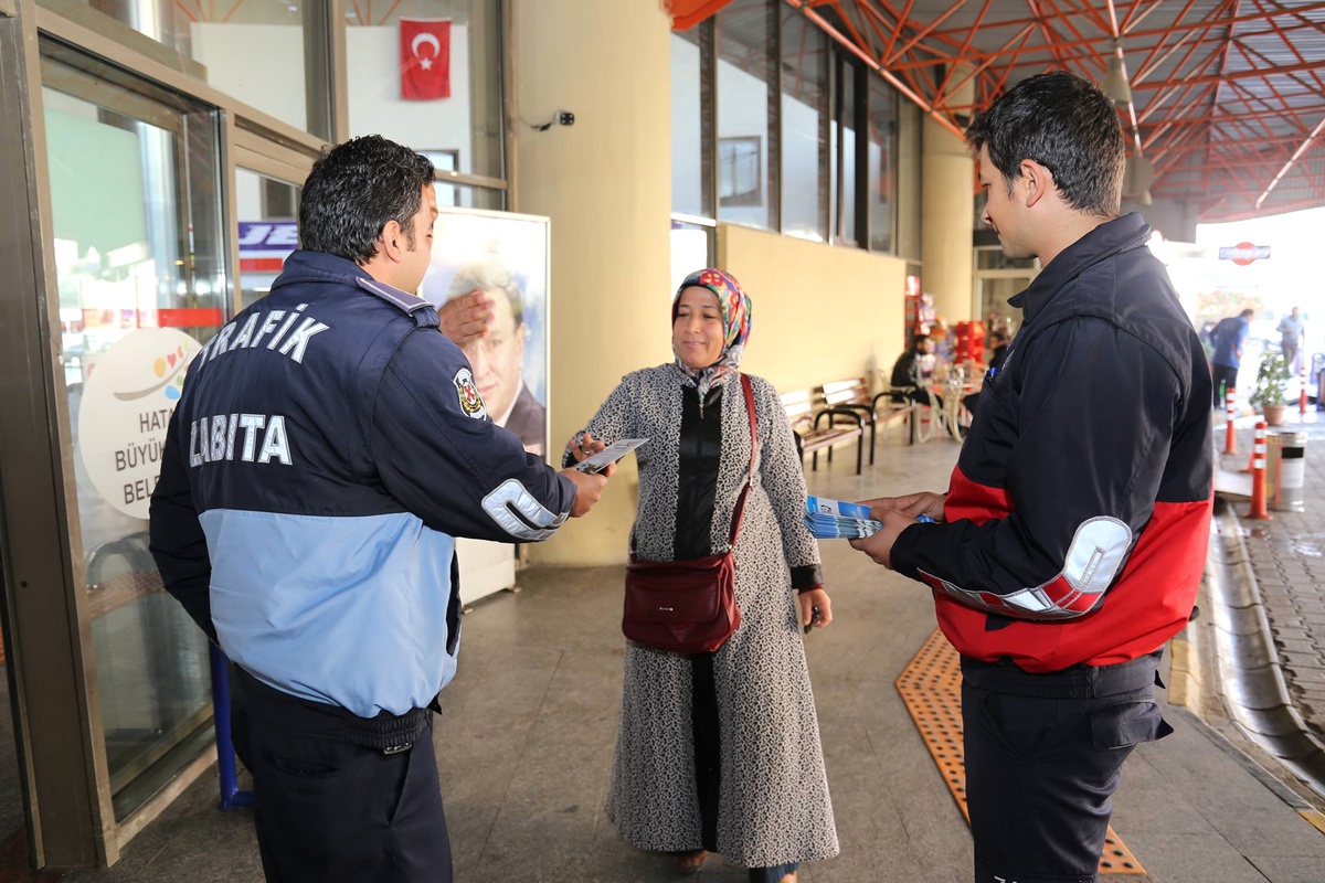 HBB Zabıtası Vatandaşları Bilinçlendiriyor