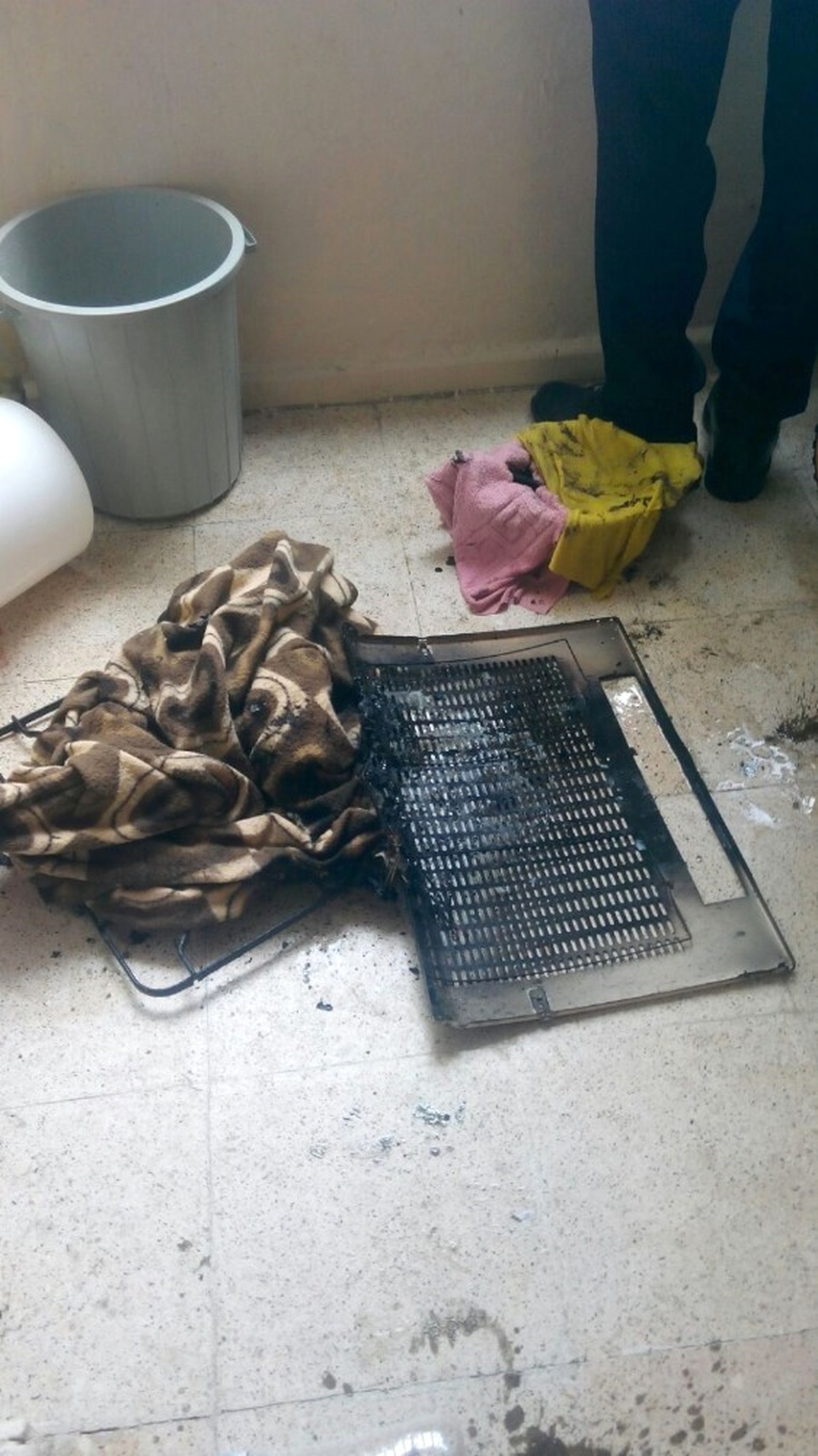 Ocakta Yağı Unuttu, Kocası Çıkan Yangında Zehirlenerek Öldü