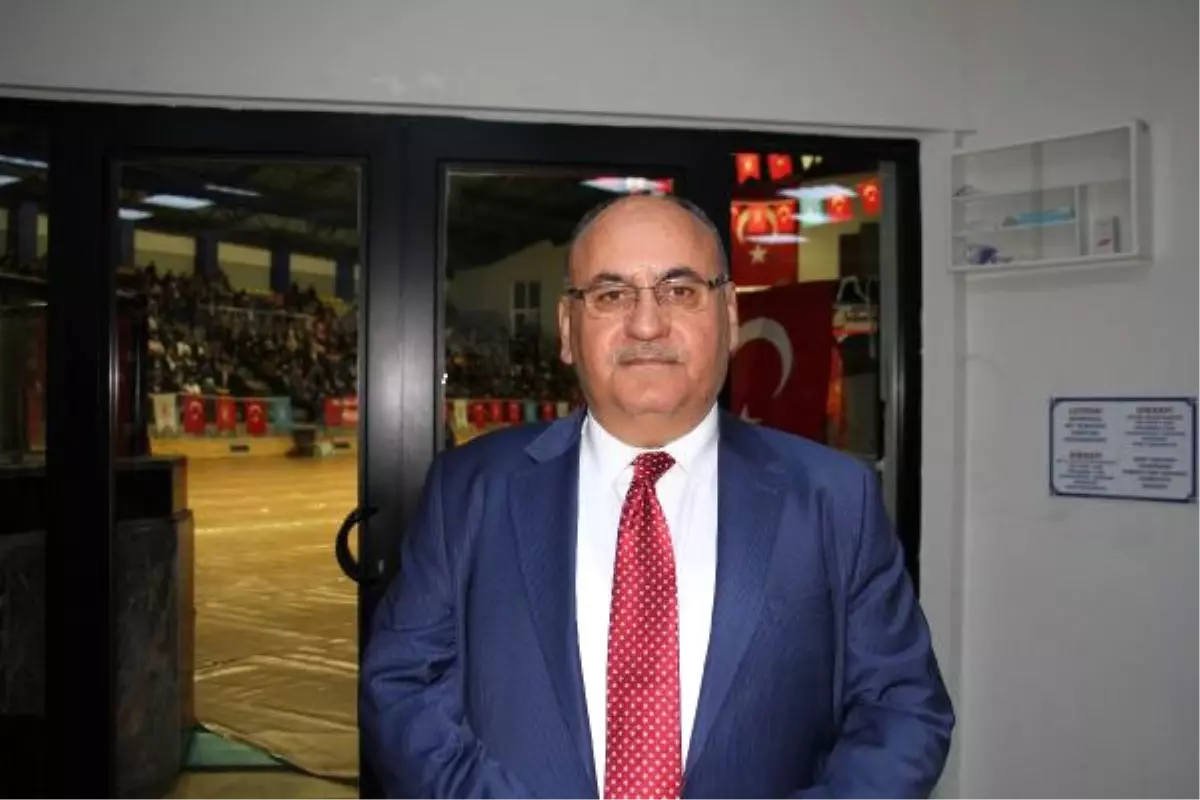 Prof. Dr. Nihat Hatipoğlu Ümraniye\'de