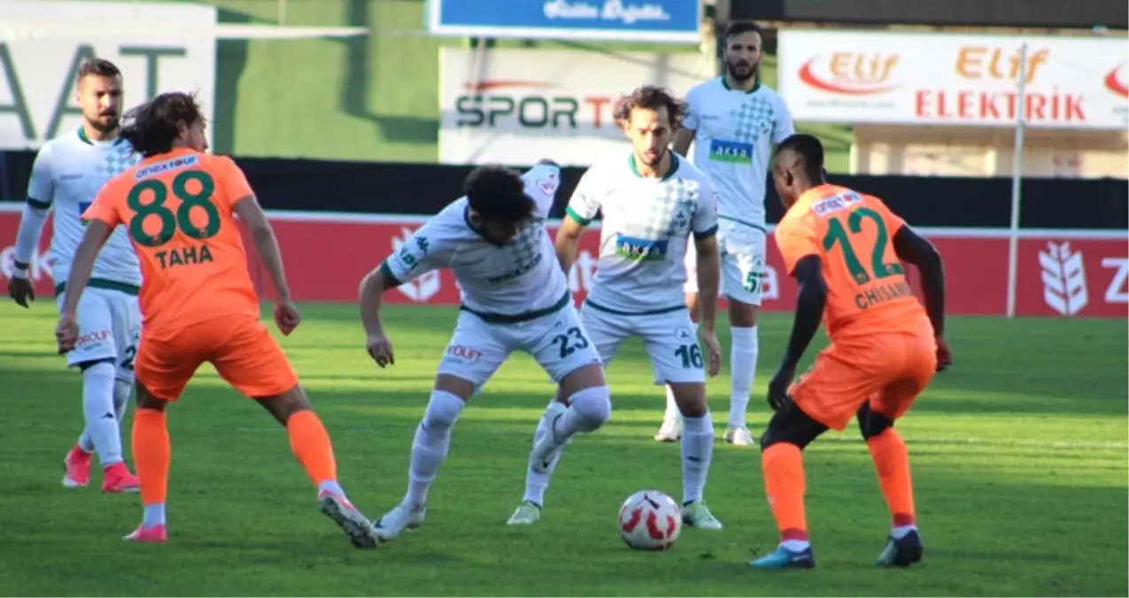 Giresunspor, Evinde Alanyaspor\'u 4-2 Mağlup Etti