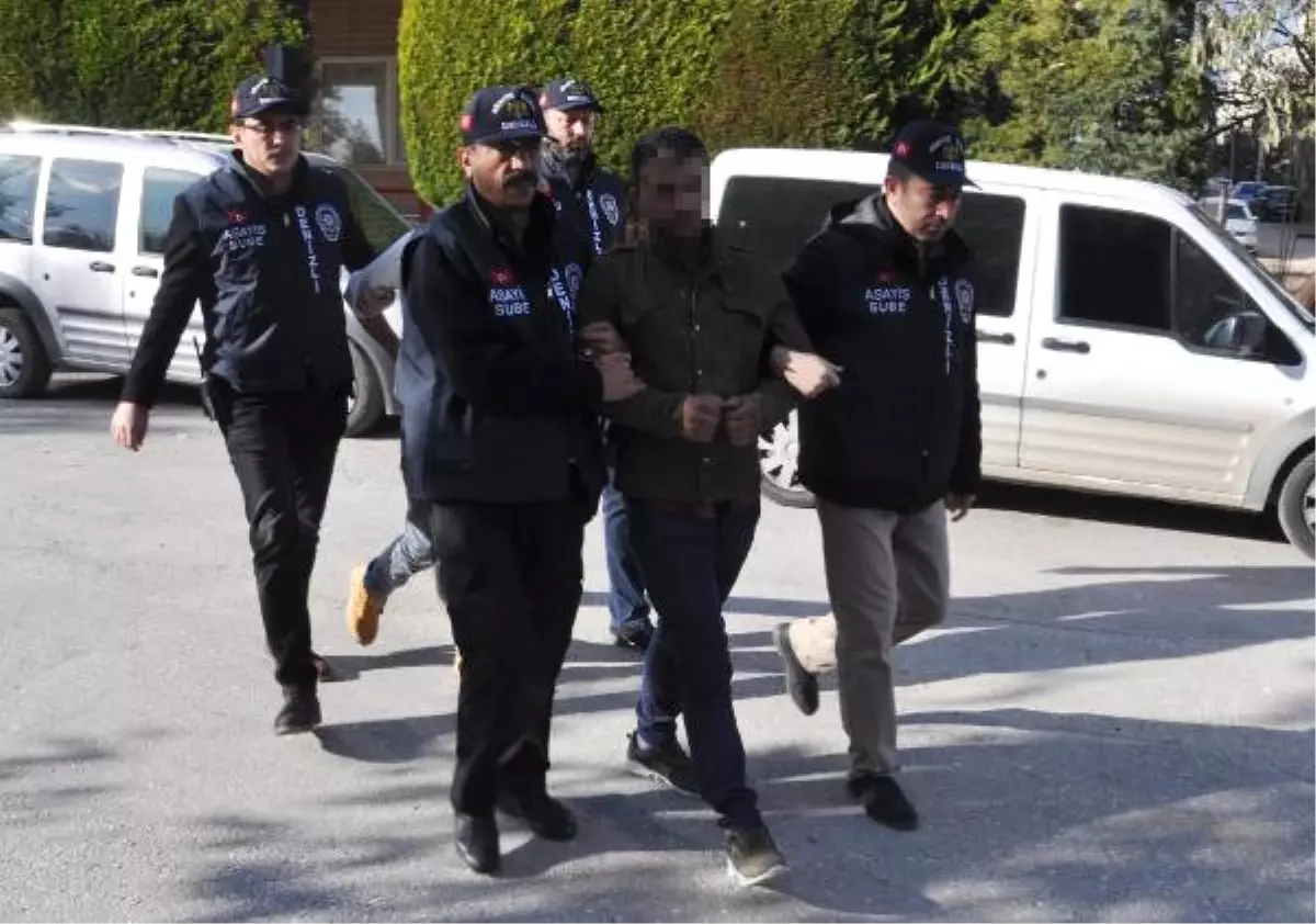 Afganları Dövüp Gasbettiği Öne Sürülen 4 Kişi Yakalandı