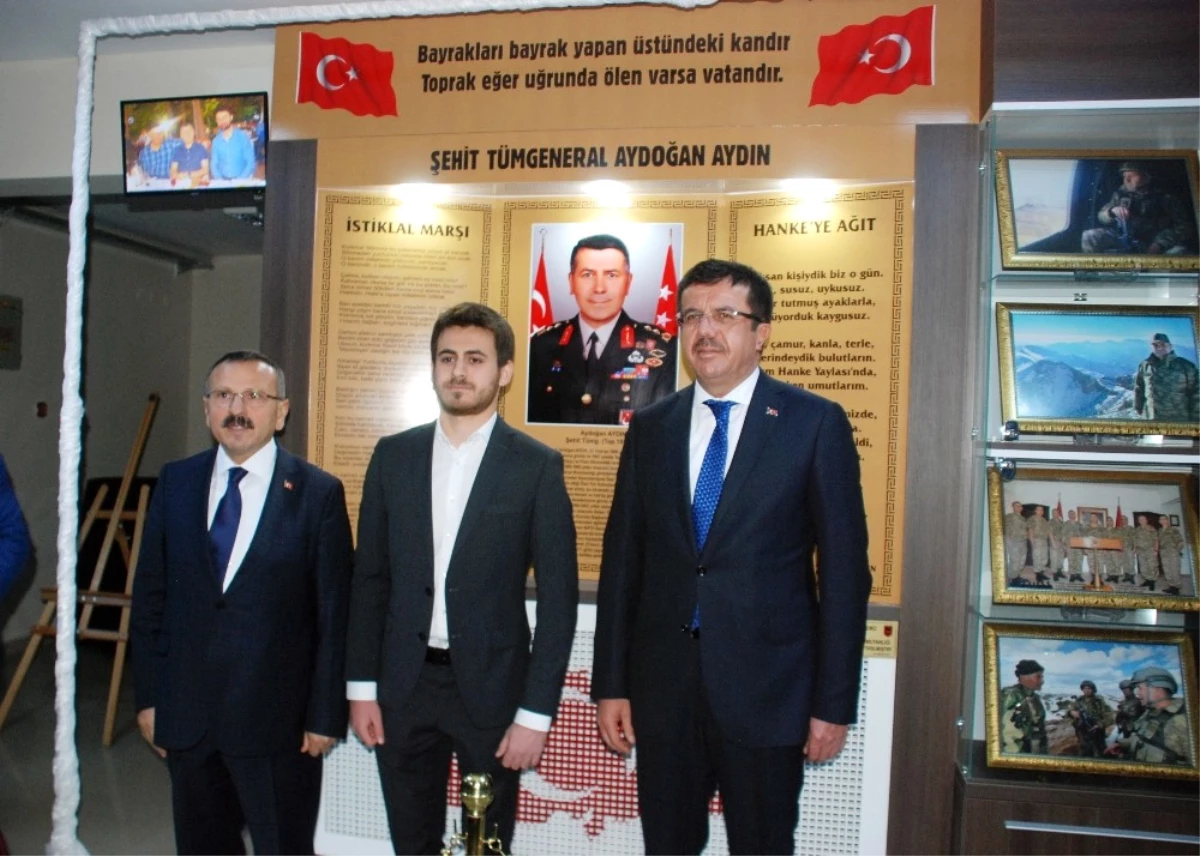 Bakan Zeybekci, Şehit General Aydoğan Aydın\'ı Anma Programına Katıldı