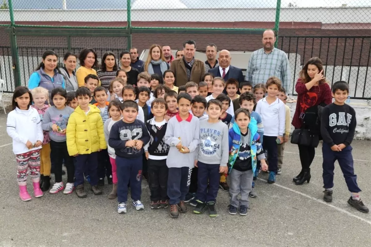 Başkan Kocadon, Hüseyin Boyacı İlkokulu\'nu Ziyaret Etti