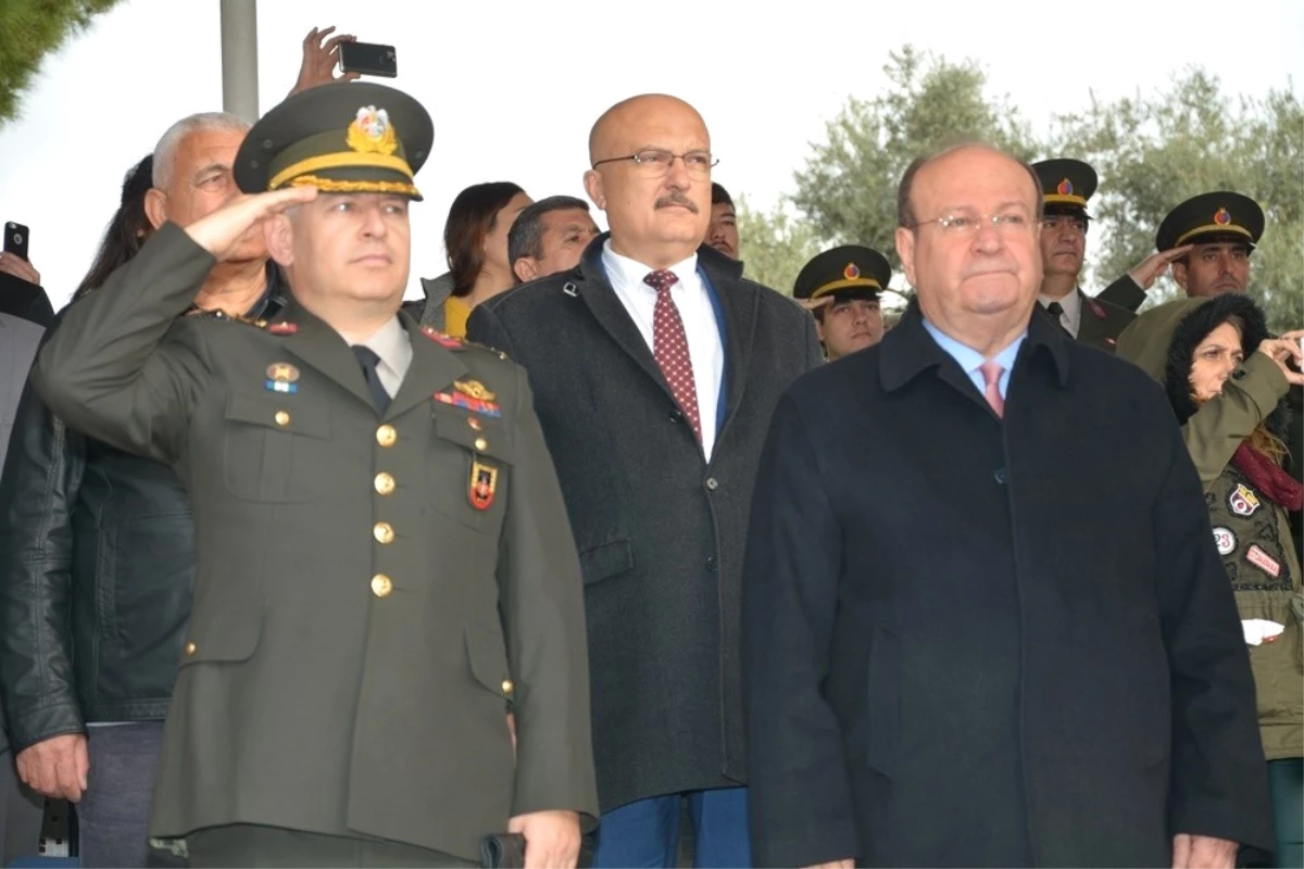 Başkan Özakcan Yemin Törenine Katıldı