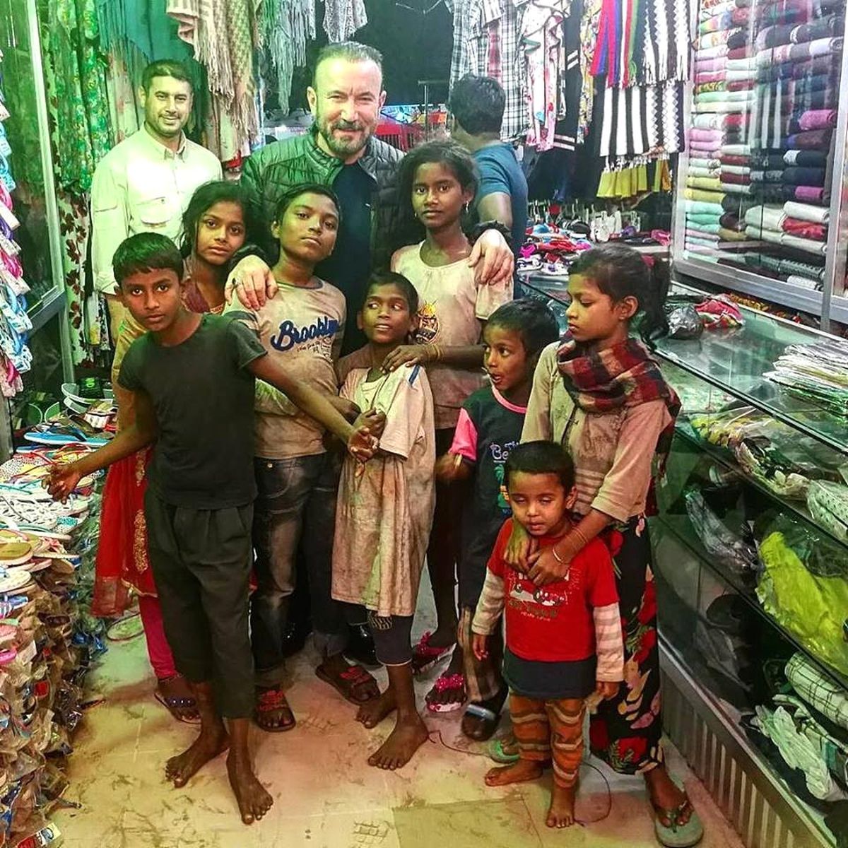 Doğan, Arakanlı Çocukları Mutlu Etti
