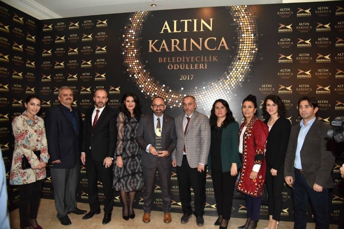 Kartepe Belediyesi\'ne Altın Karınca\'dan Ödül