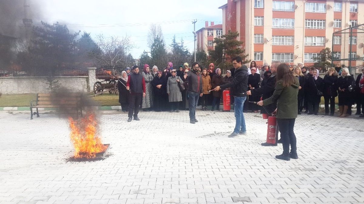 Kütahya Hem\'de Yangın Söndürme Tatbikatı