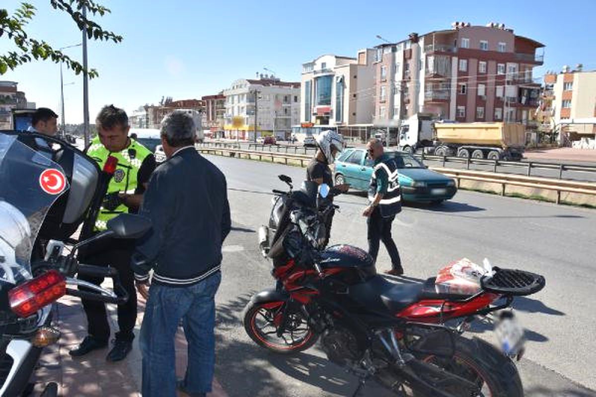 Manavgat\'ta Motosiklet Sürücülerine 1.8 Milyon TL Ceza