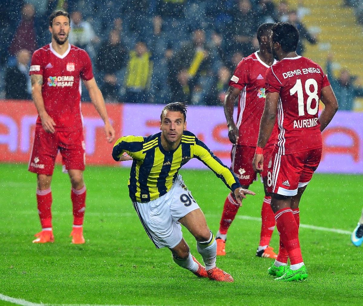 Soldado, Özel Program Dahilinde Çalışacak