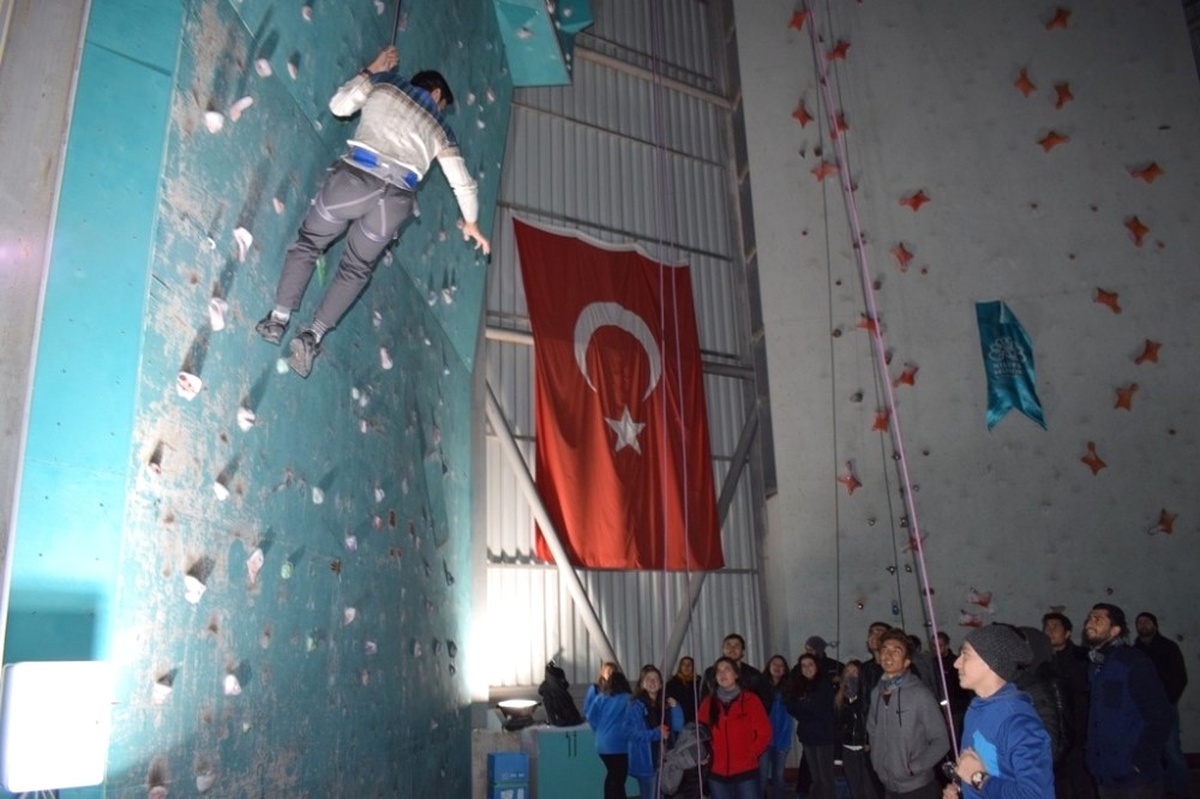 Ünisporfest\'te Heyecan Dorukta